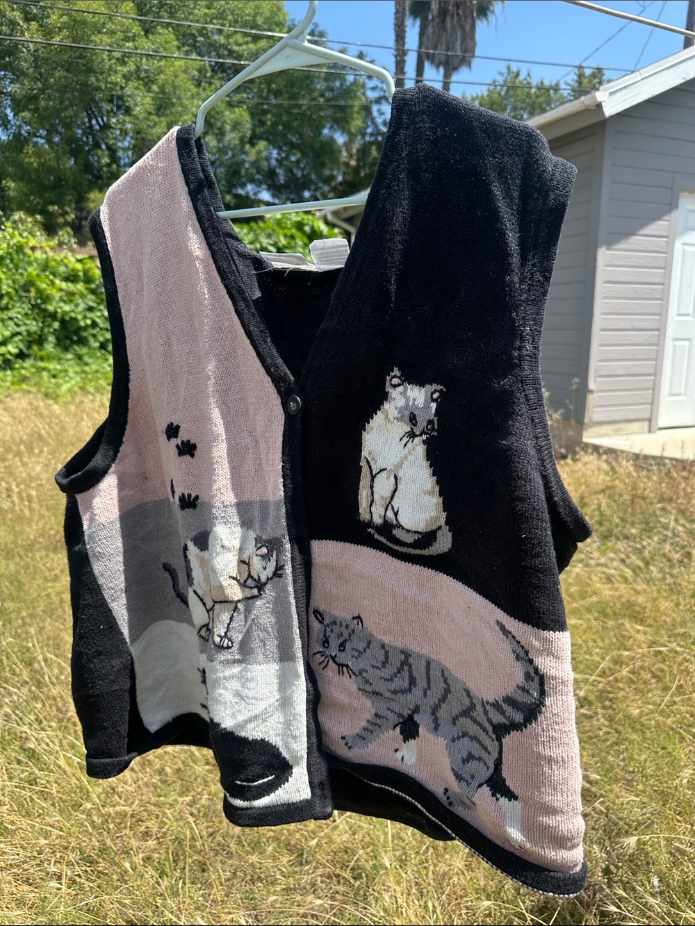 Cat Motif Knit Cardigan Sweater Vest in Black and Blush 🐈🖤🩷